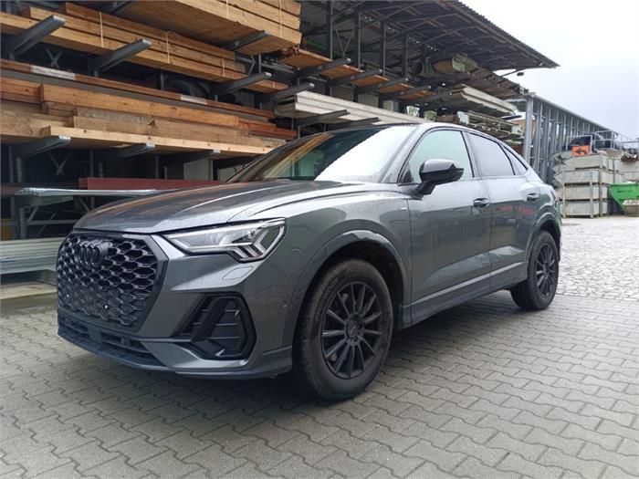 PKW Audi Q3 Sportback, EZ 10/2025